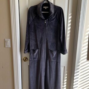 Eileen West Charcoal Long Sleeve Robe